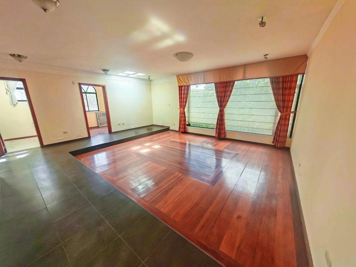 Exclusiva Casa Independiente 1.000 m² Terreno Una Planta, 4 Dorm., Jacuzzi en Pusuqui — imagen 10