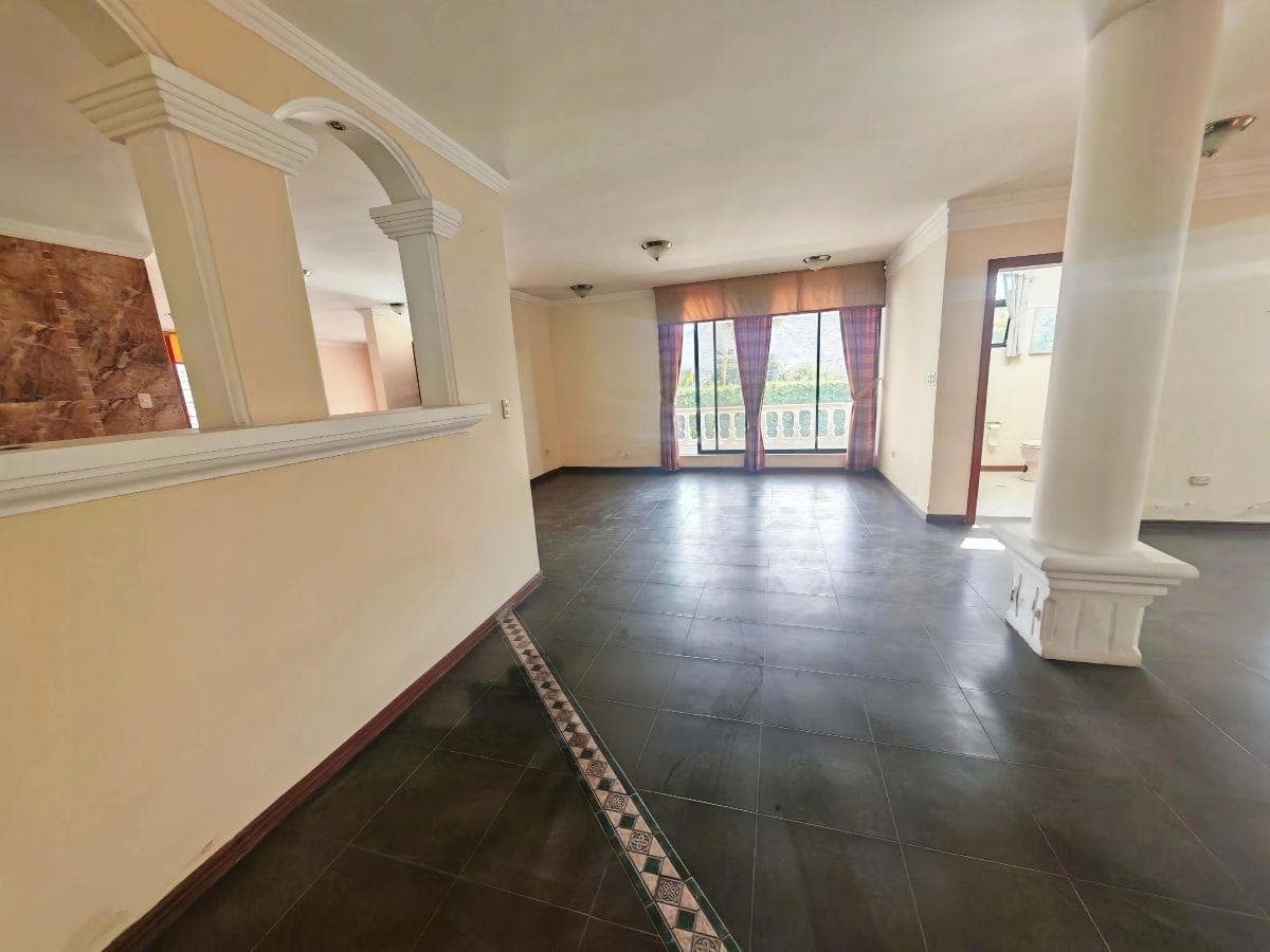 Exclusiva Casa Independiente 1.000 m² Terreno Una Planta, 4 Dorm., Jacuzzi en Pusuqui — imagen 6