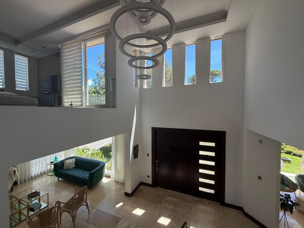 Vendo Fabulosa Casa Moderna 700 m² Construcción, Vistas, Jardines, Pérgolas — imagen 1