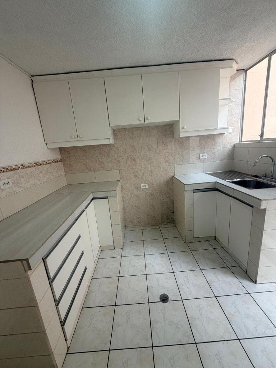 En Venta Casa Dentro de Conjunto en Carcelen — imagen 7