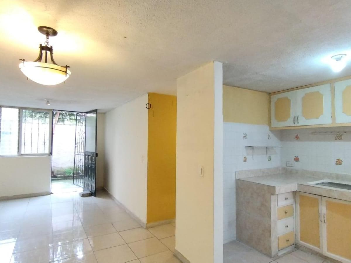 Departamento en Venta con Dos Locales Comerciales en San Bartolo — imagen 1