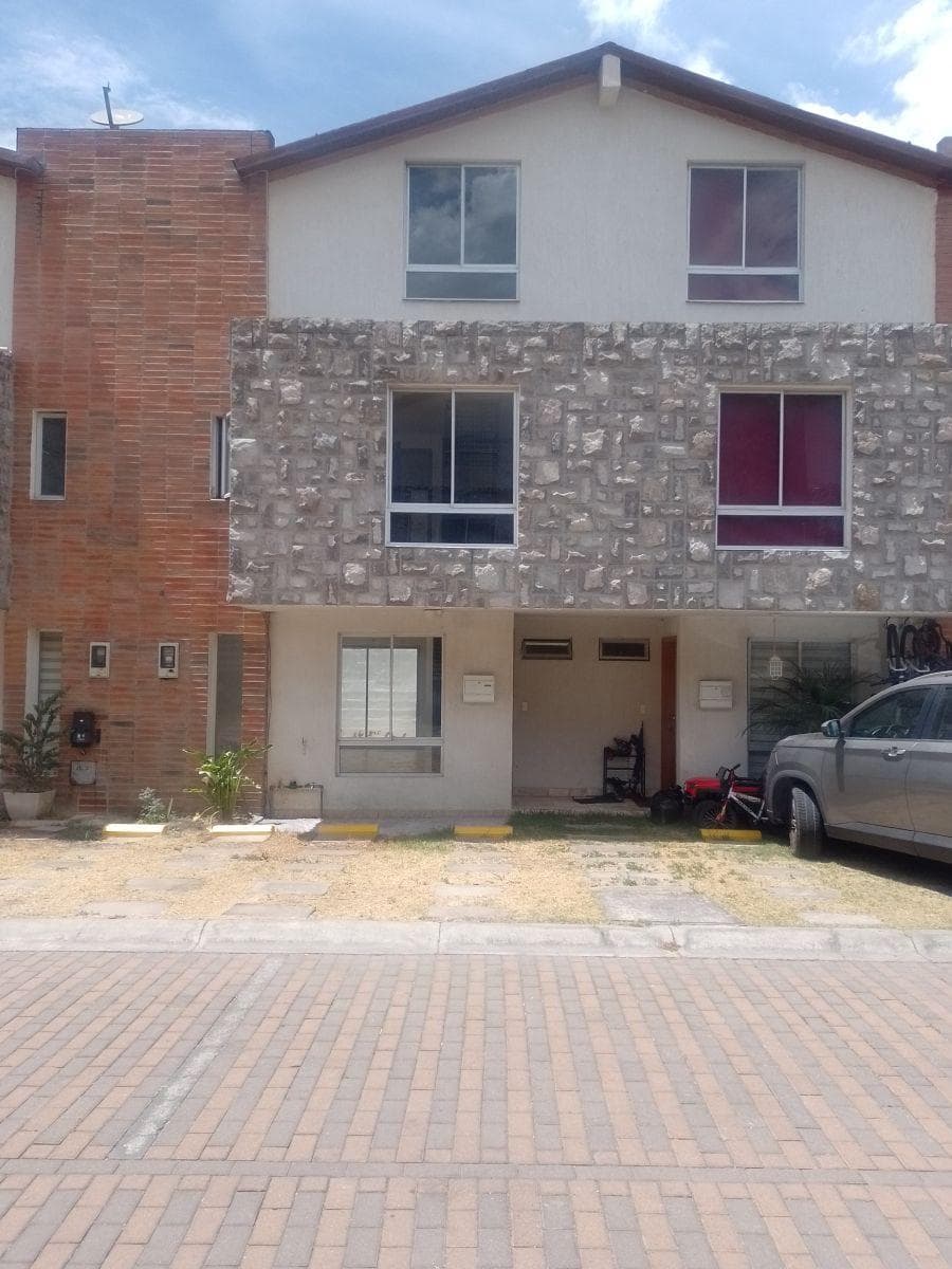 Casa en Venta, 3 Plantas, 2 Dorm. – Pomasqui — imagen 10