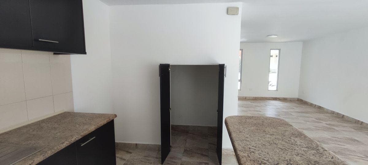 Casa en Venta, 3 Plantas, 2 Dorm. – Pomasqui — imagen 6