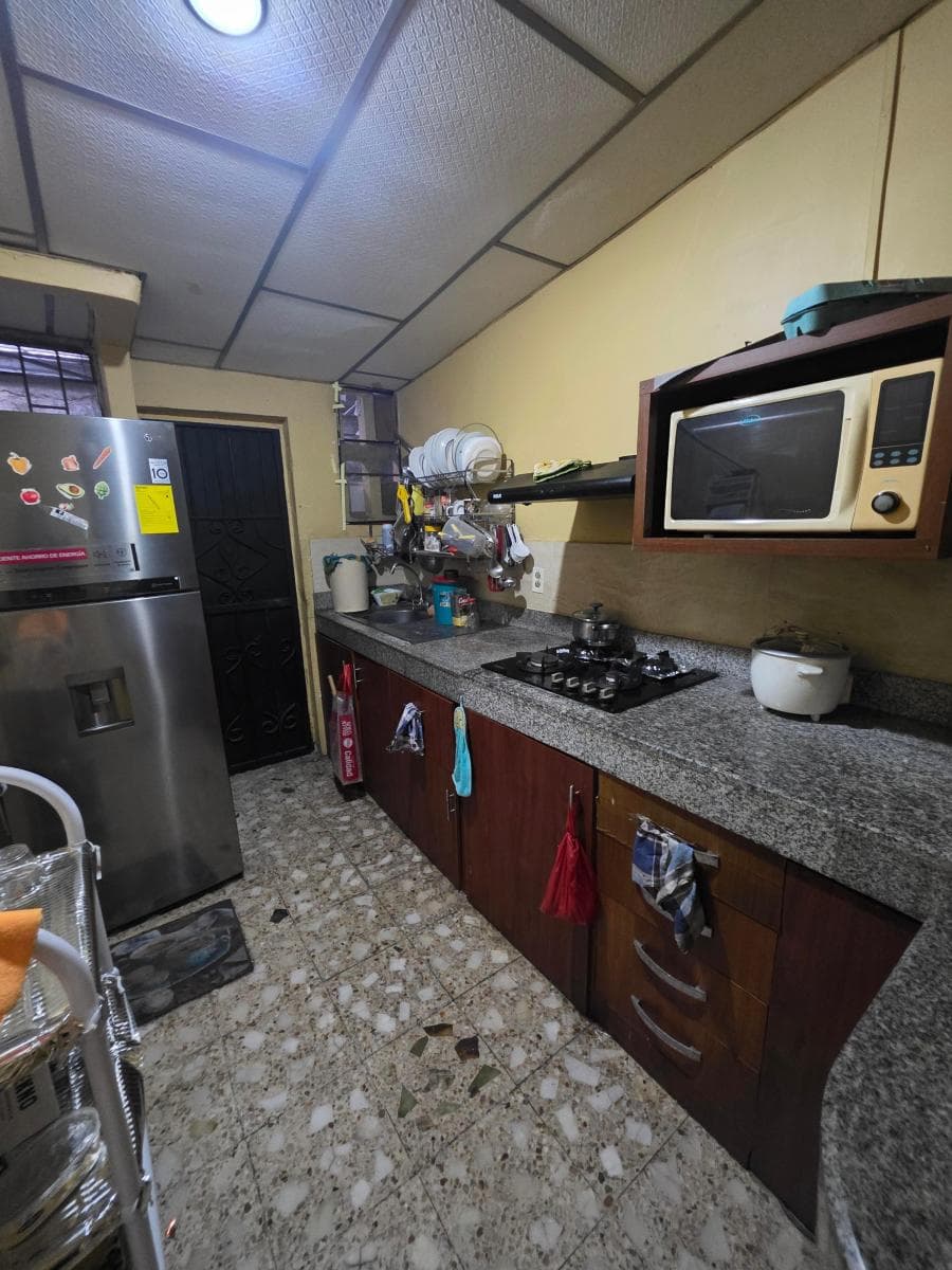 Vendo Casa Mas Suite, 1 Planta, Sauces 1, Peatonal Segura, Guayas — imagen 2