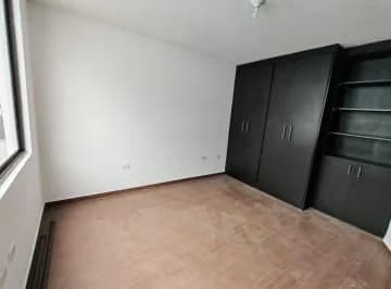 Casa Remodelada en Venta, Marianitas de Calderón, Norte de Quito — imagen 2