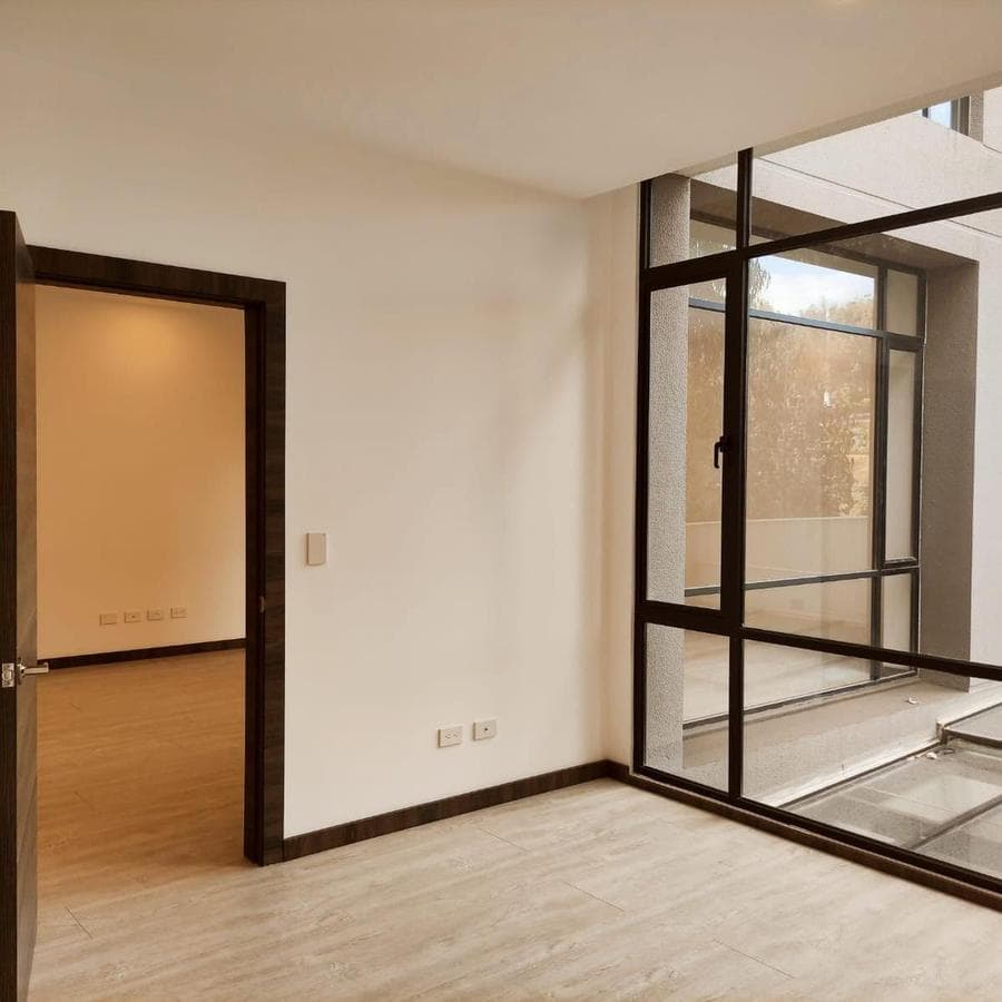 Departamento en Venta de 2 Dorm. por Estrenar en Lomas de Monteserrin — imagen 5