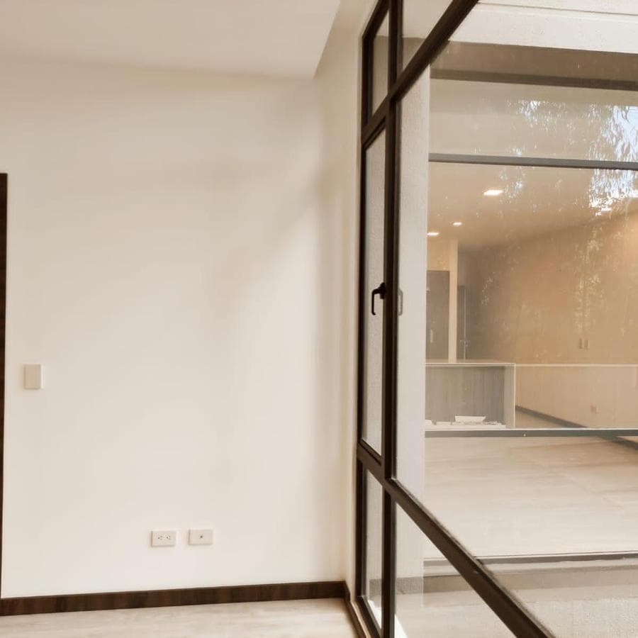 Departamento en Venta de 2 Dorm. por Estrenar en Lomas de Monteserrin — imagen 2