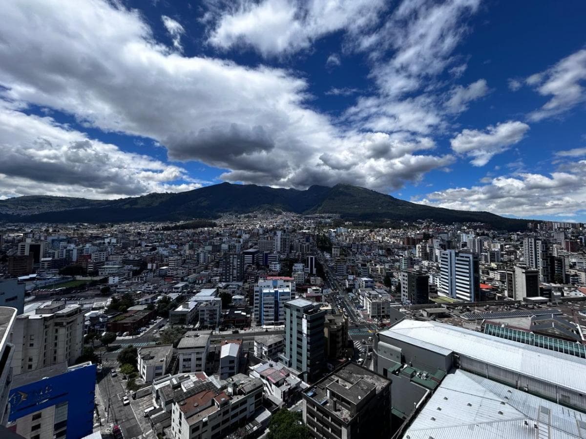 Departamento a Estrenar - Excelente Vista Piso 24 — imagen 3