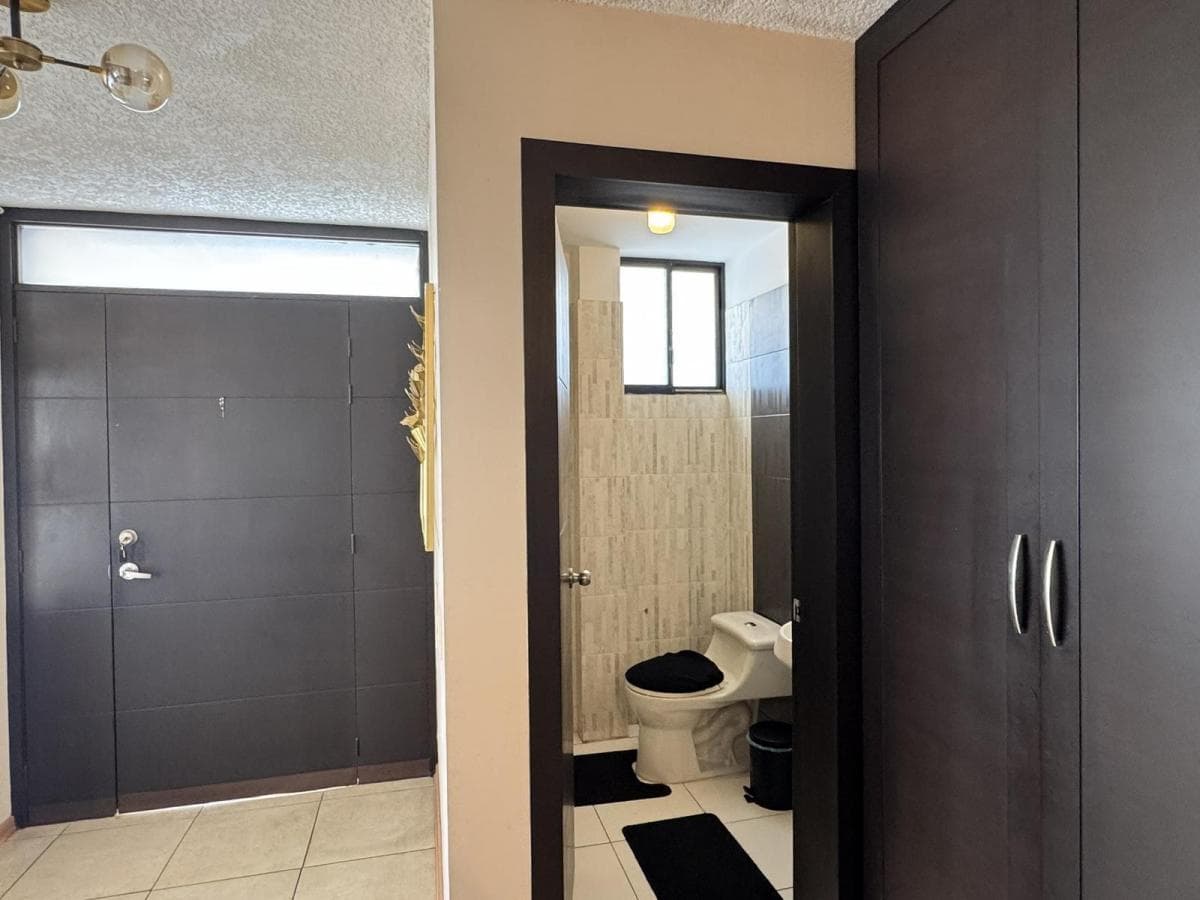 Venta Casa de 198 m² de 3 Dorm. en La Urbanización La Pampa, Pomasqui - Quito — imagen 2