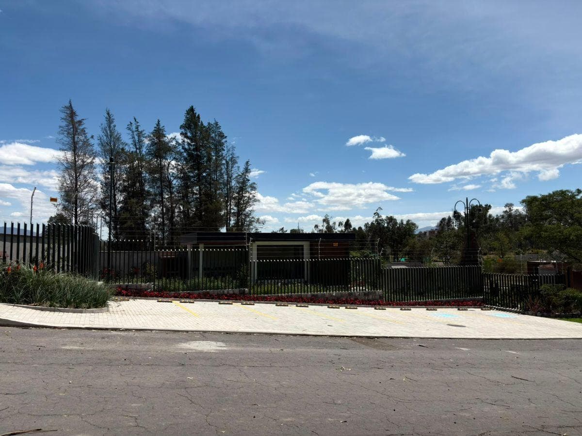 Terreno de 475 m² en Venta en Urbanización Privada en Puembo — imagen 9