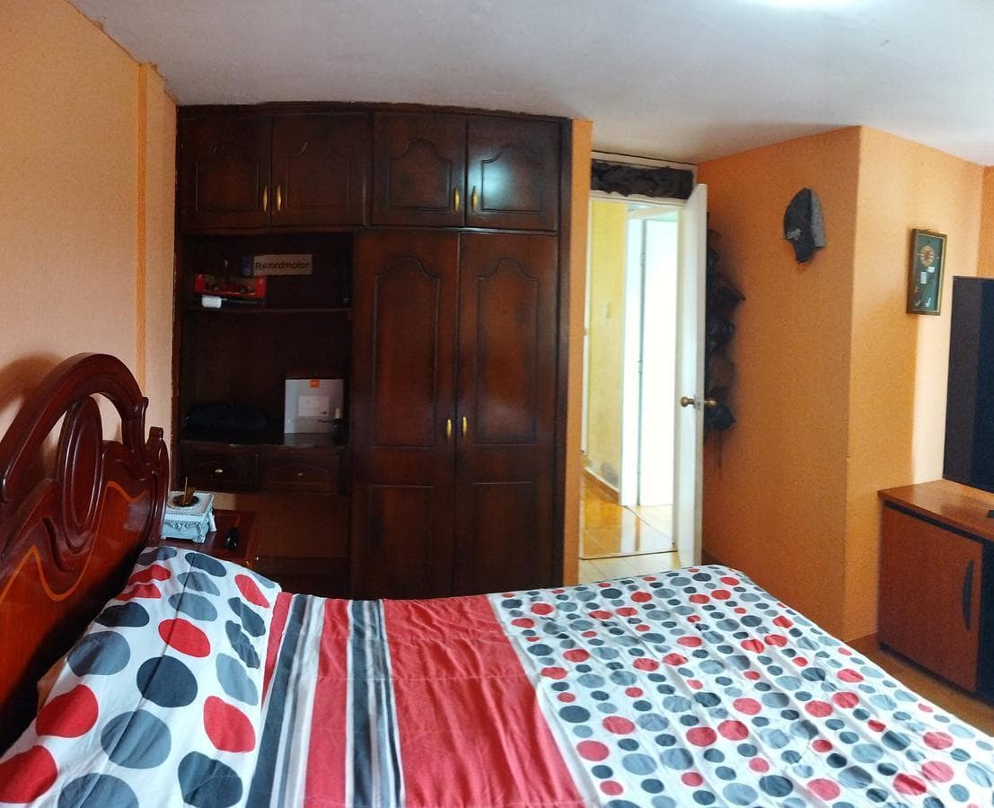En Venta Linda Casa y Departamento, Entrada a Carapungo — imagen 6