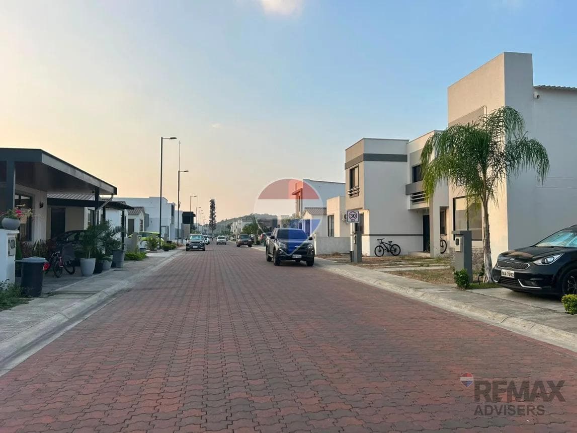 Venta Casa 4 Dorm. Nueva La Joya, Guayas — imagen 7