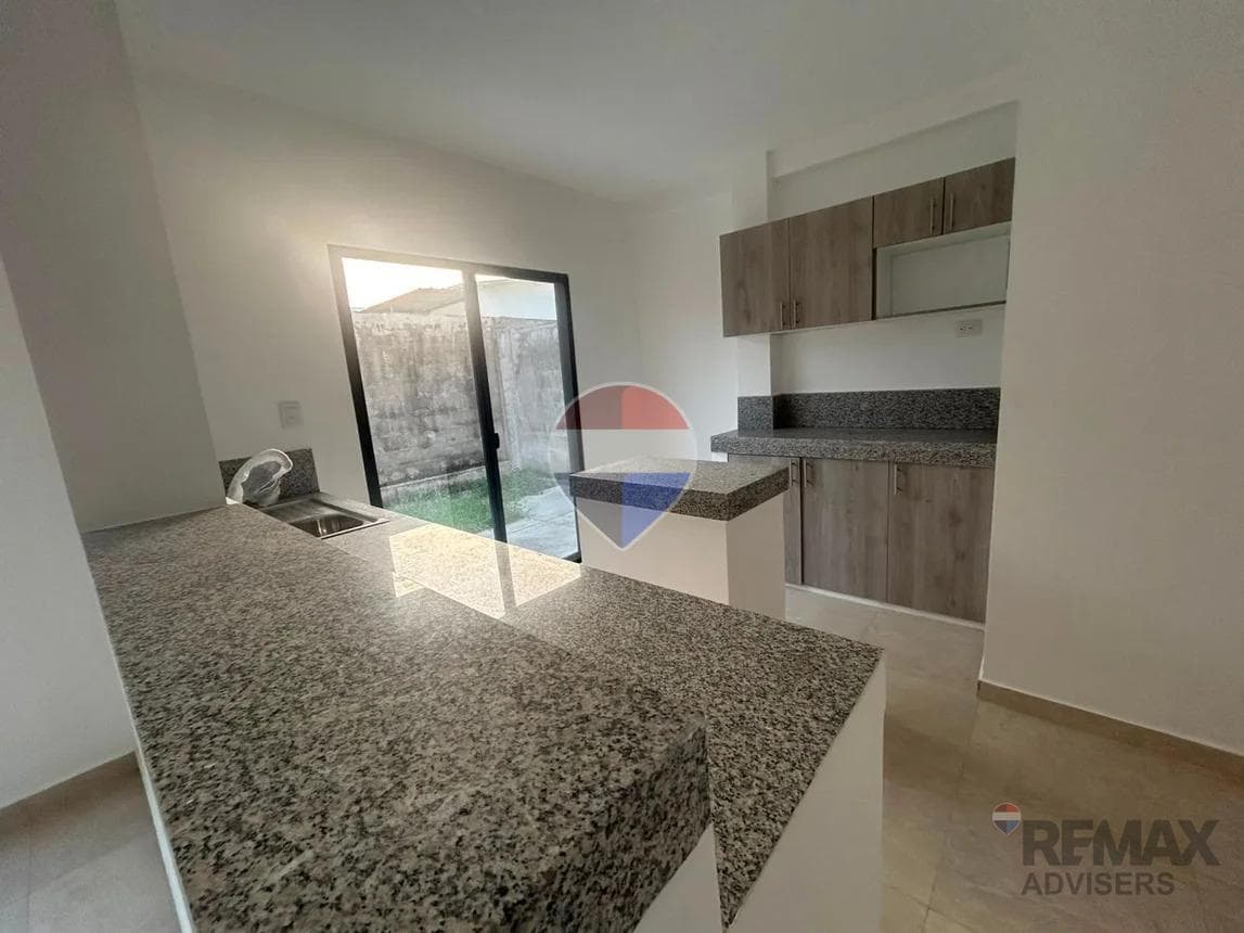 Venta Casa 4 Dorm. Nueva La Joya, Guayas — imagen 4