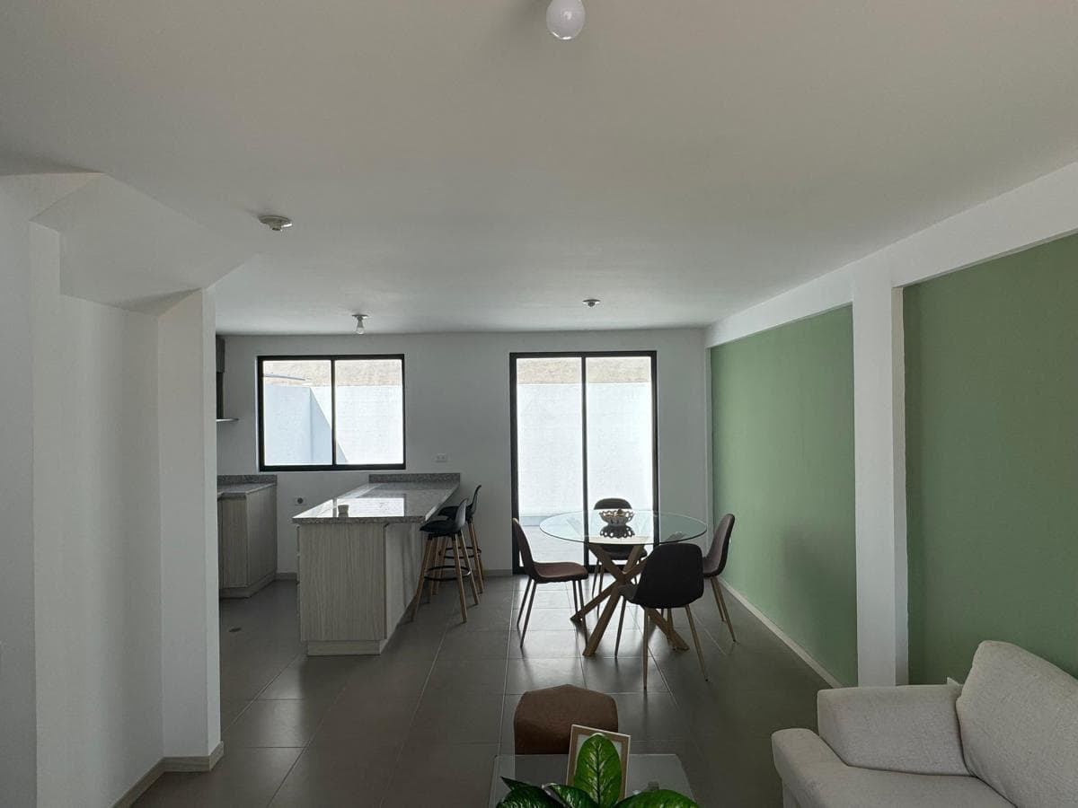 Venta Oportunidad Casa de 3 Dorm. a Estrenar Mitad del Mundo - Quito — imagen 9