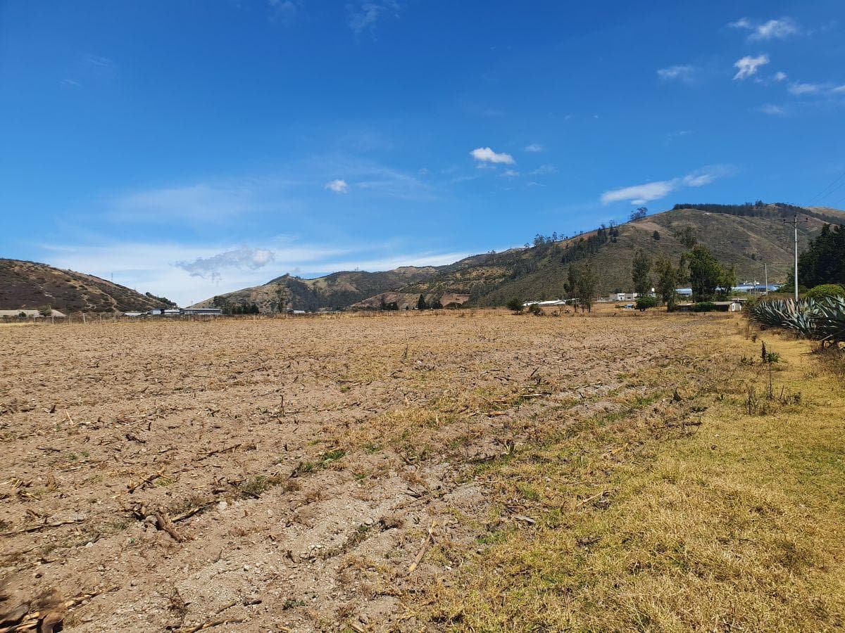 Terreno de Uso Industrial en Venta – 45.000 m² – Calacalí — imagen 10