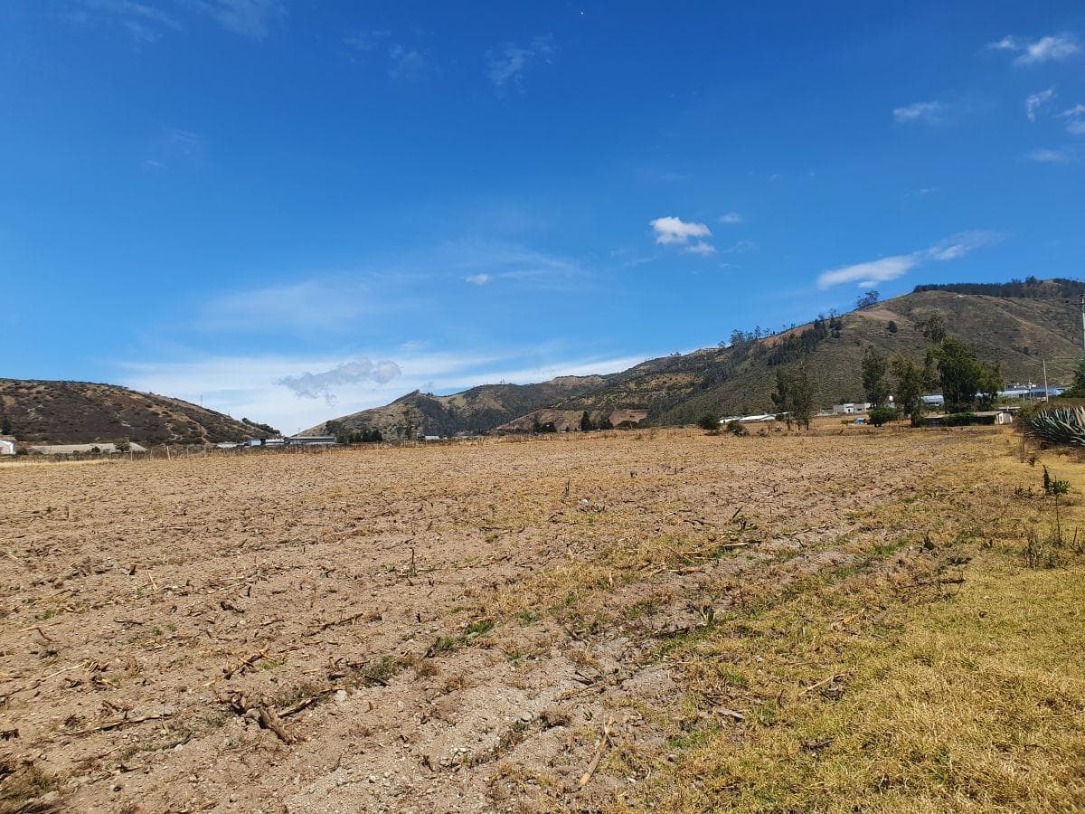 Terreno de Uso Industrial en Venta – 45.000 m² – Calacalí — imagen 6