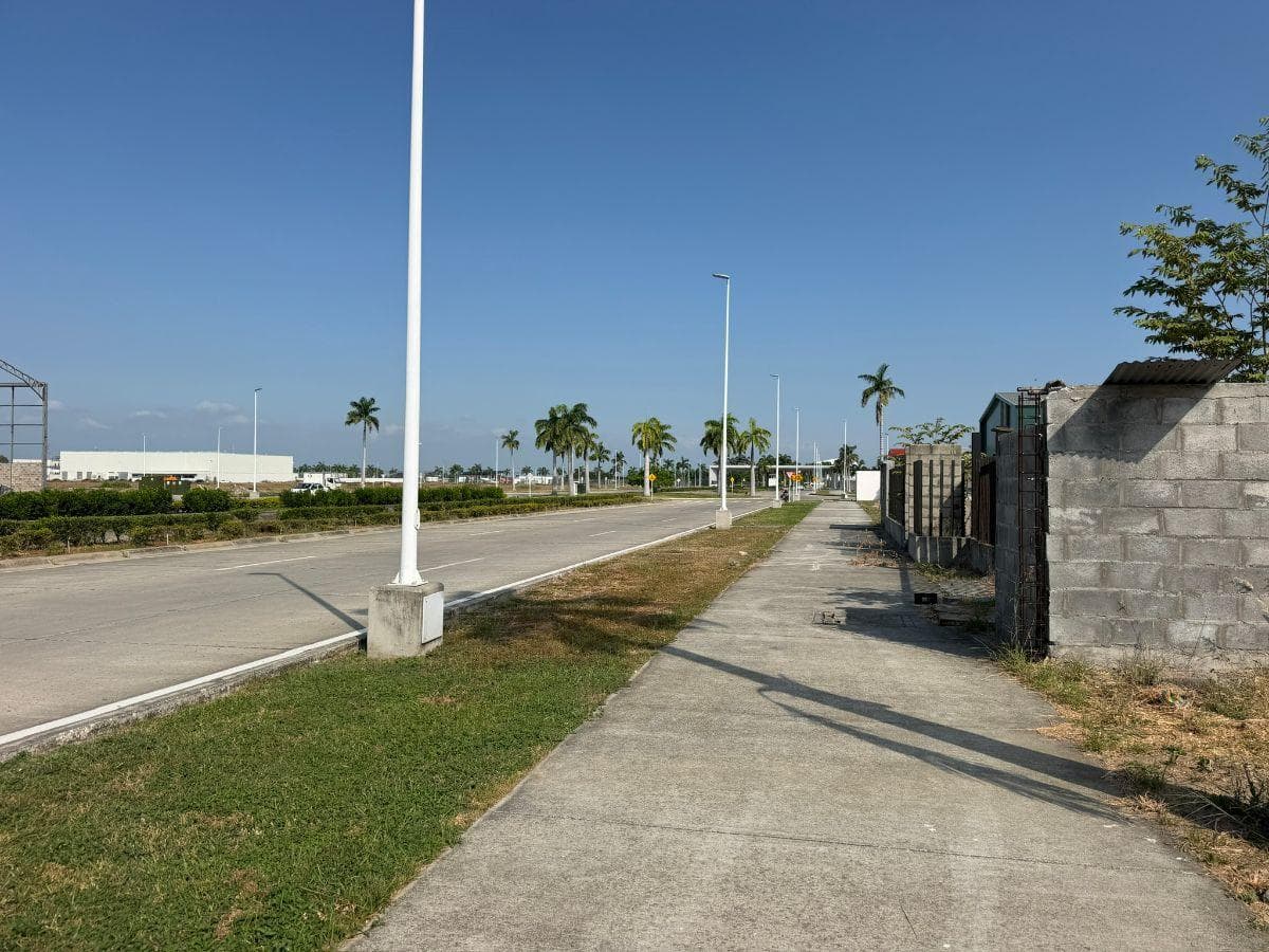 En Ventaterreno Industrial Parque Industrial Piady Libia T. Guayas — imagen 3