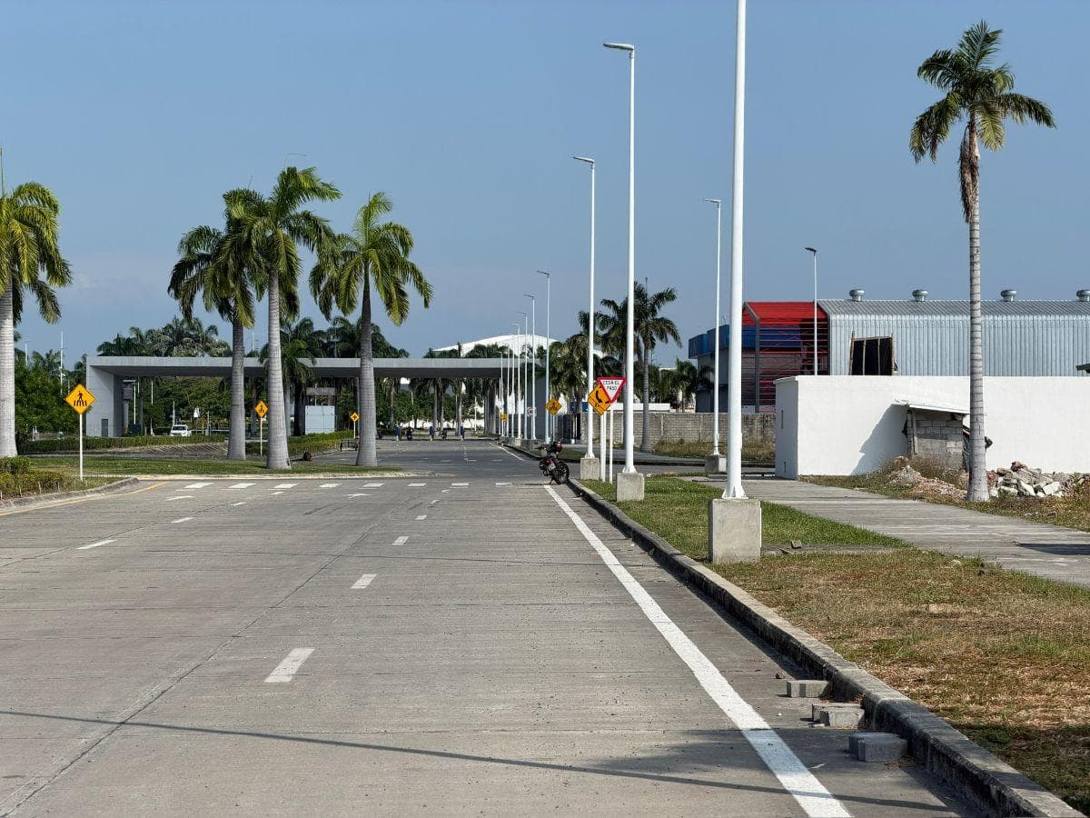 En Ventaterreno Industrial Parque Industrial Piady Libia T. Guayas — imagen 2