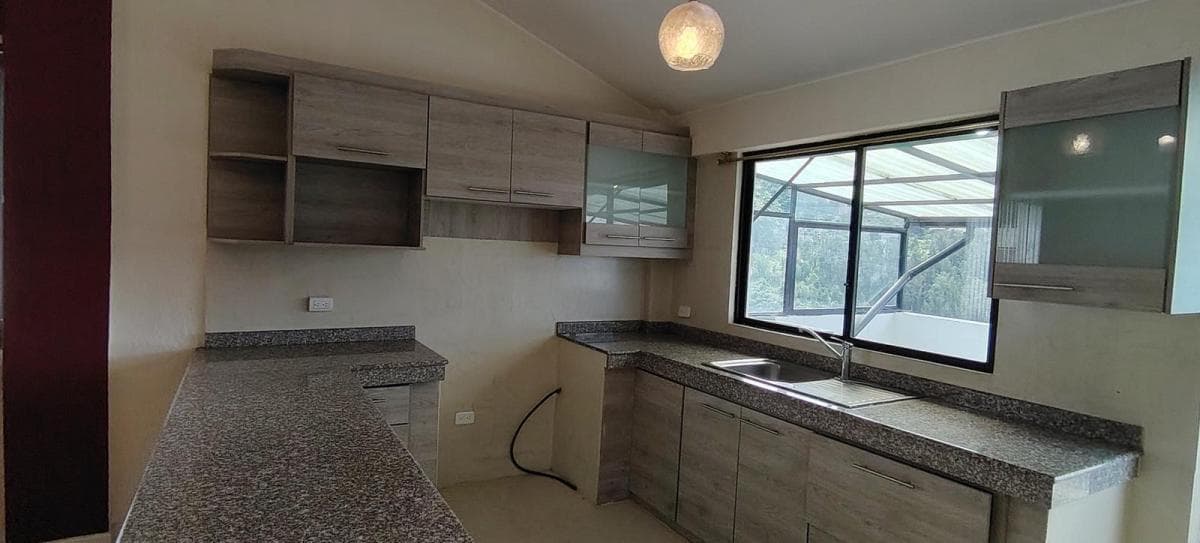 Venta Departamento Duplex en Segundo Piso con Excelente Vista Sector Las Orquideas — imagen 7