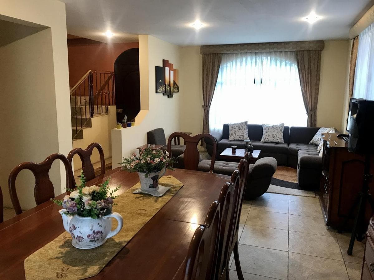 Vendo Casa de Dos Pisos a Excelente Precio en Urb. San Gregorio (Pusiquí) — imagen 10