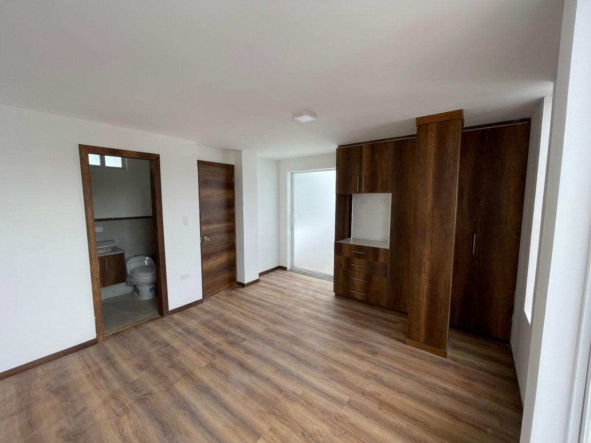 Casa 4 173 Mst2 en Venta, Divino Niño, Yacucalle, Imbabura — imagen 10