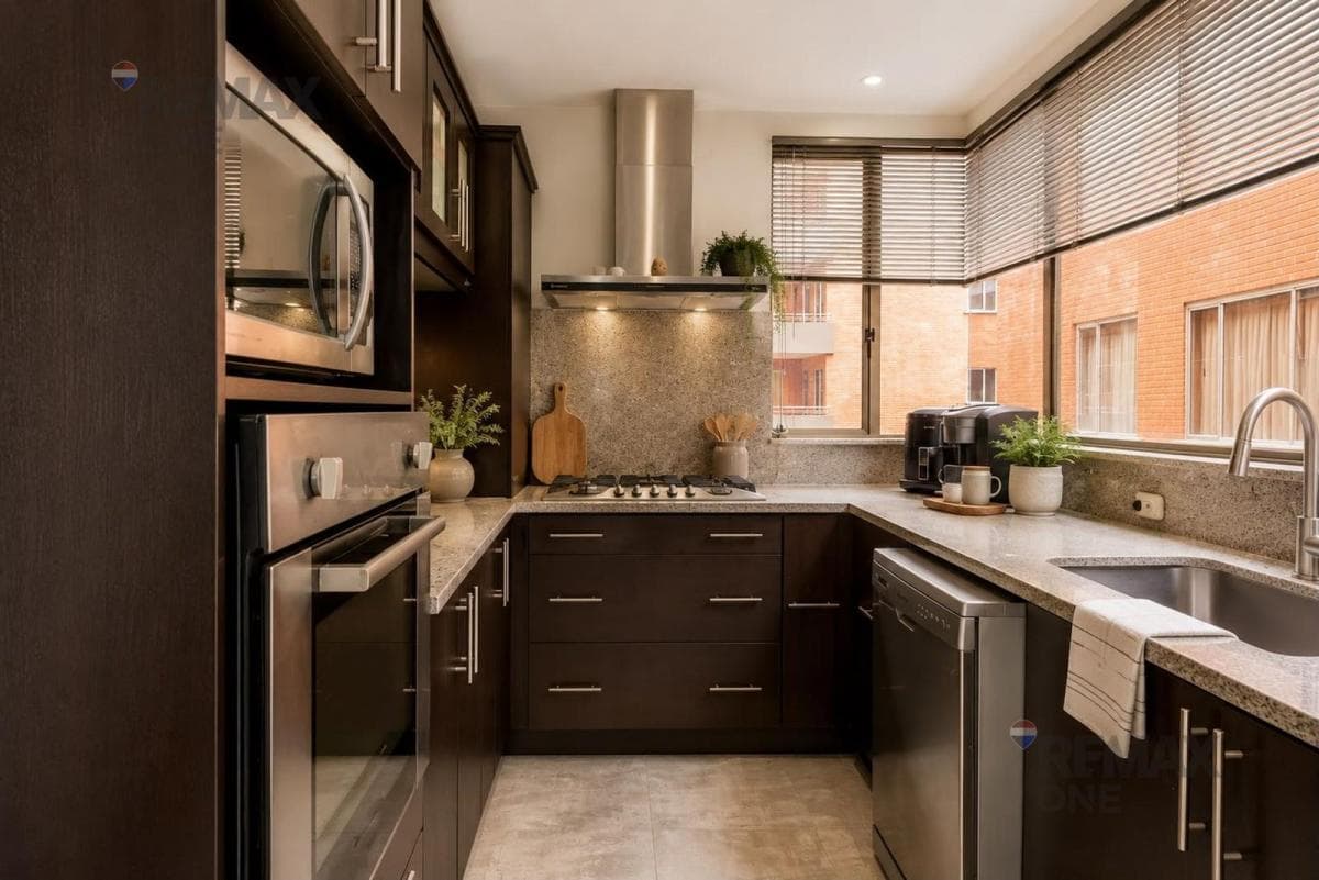Suite en Venta - Edificio Rosenthal, Azuay — imagen 5