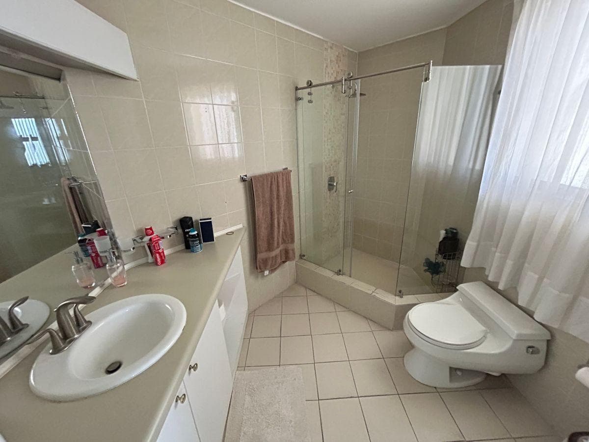 Venta Alonso de Torres Excelente Departamento Tres Dorm. — imagen 2
