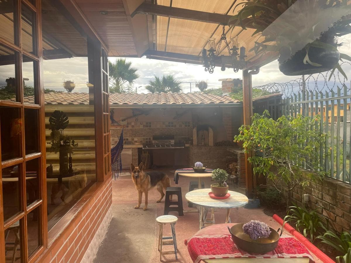 Venta Casa Rentera Una Sola Planta 3 Dorm., con Suite y Cabaña Valle de Los Chillos - Quito — imagen 4