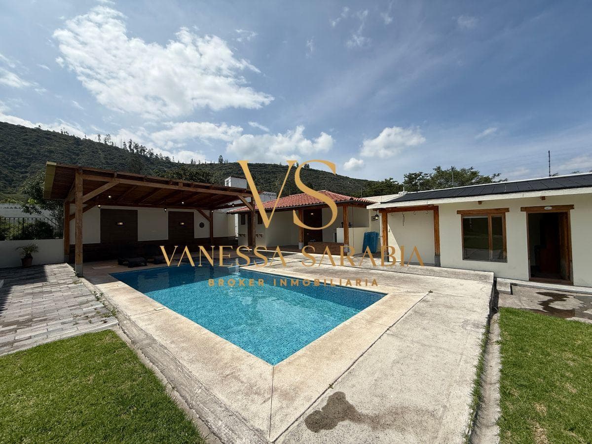 Casa de 1509 m² con 4 Dorm. en Venta en Guayllabamba — imagen 1