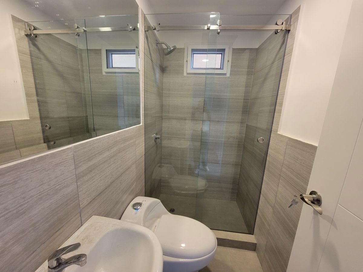 Venta Departamento Vista Al Rio, Primer Piso, 90 m² 3 Dorm. Urb. Ribera del Buijo Samborondón, Guayas — imagen 4