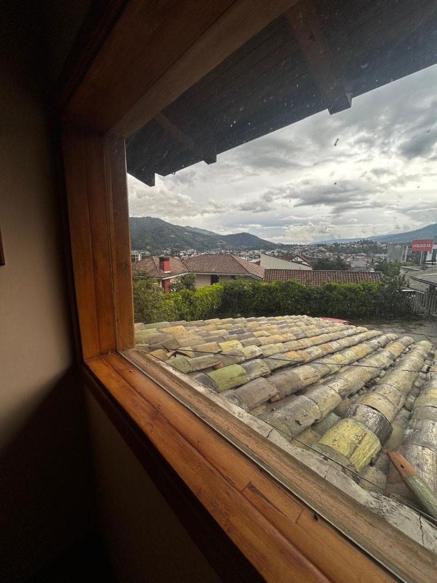 Terreno de 5882 m² en Venta en Cumbayá Frente a Muebles Colineal — imagen 3