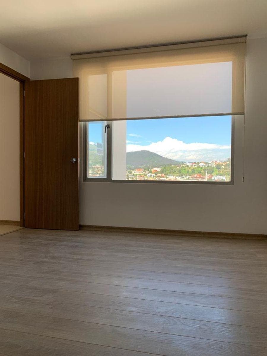 Departamento de 77 m² con 1 Dormitorio en Venta en Cumbayá — imagen 4
