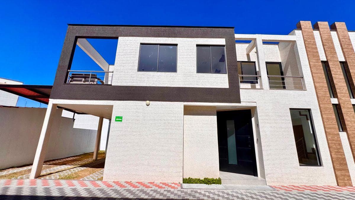 Estrena Casa Nueva en Tumbaco | Rumihuayco — imagen 1