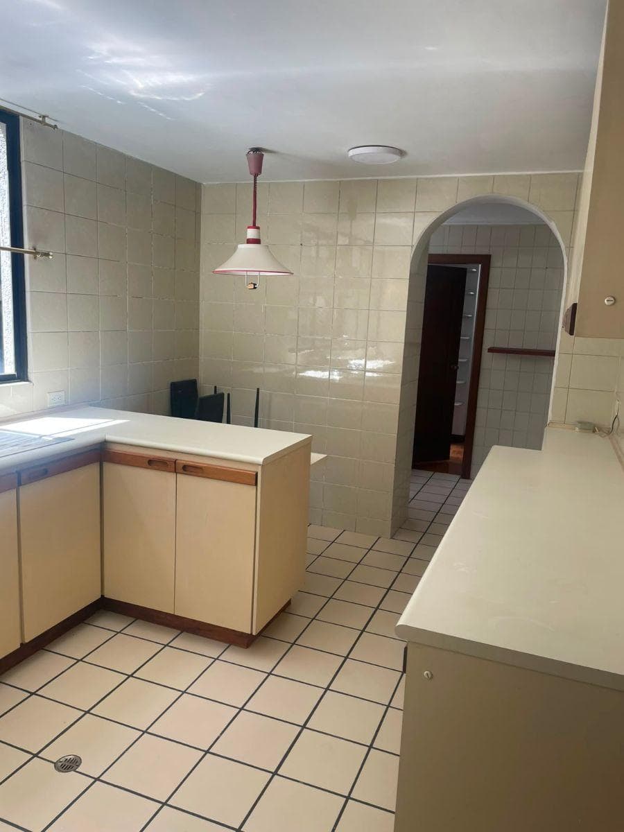 Venta de Departamento Muy Cercadel Cc El Jardin y La Estacion del Metro Sector La Carolina — imagen 4