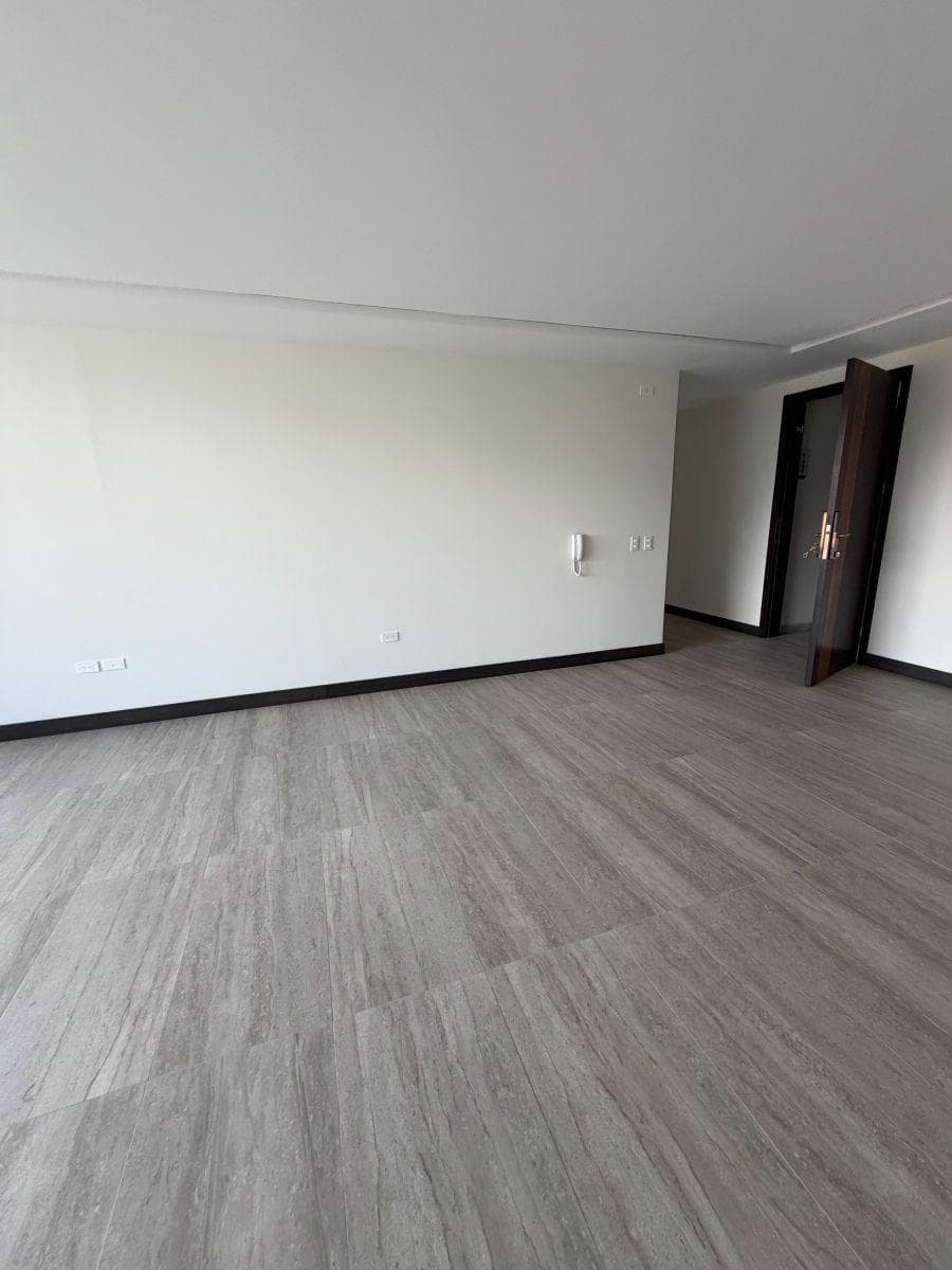 De Venta Hermosos Departamentos 3 Dorm. (González Suárez) — imagen 6