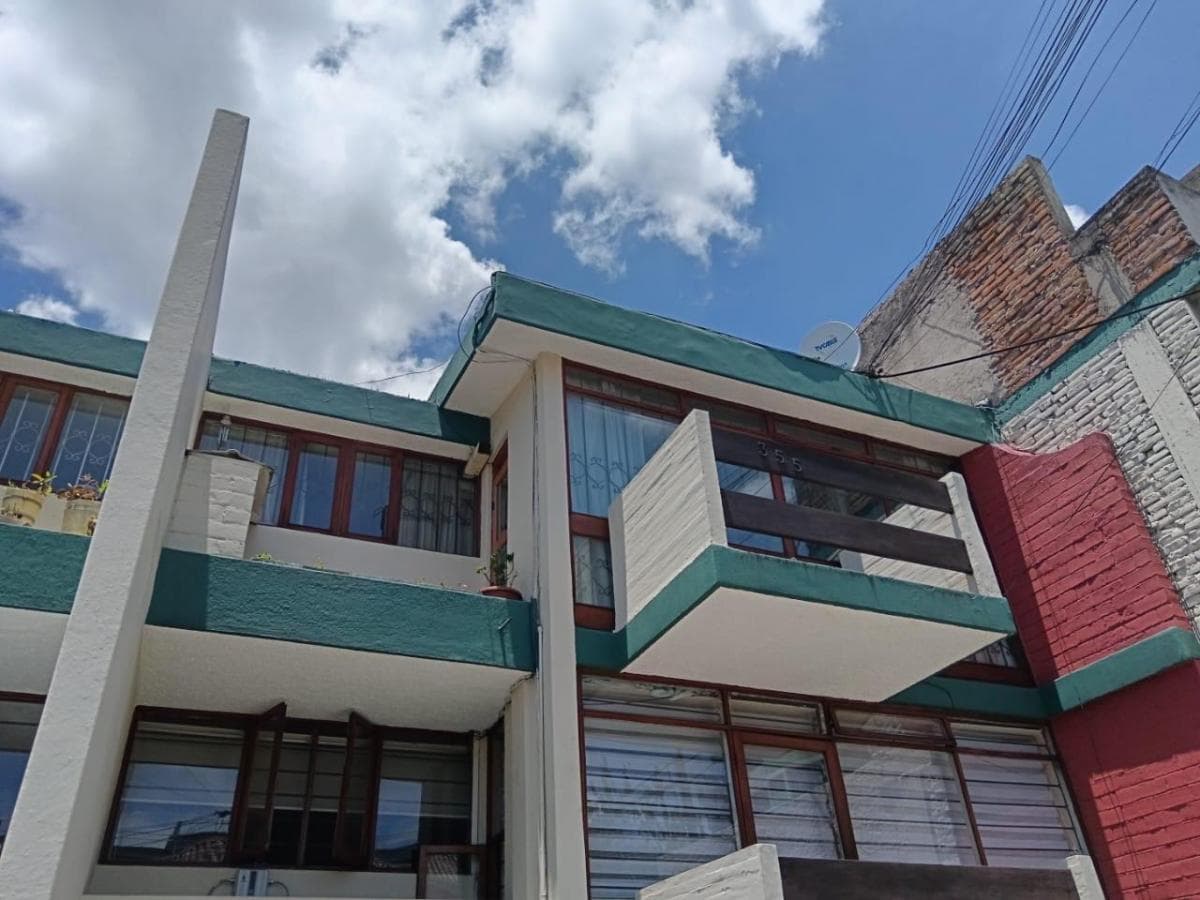 Oportunidad! Las Casas, Vendo Hermoso Dpto. Duplex Tipo Casa, Acogedor $87000, Bajo de Precio. Provincia de Pichincha — imagen 8