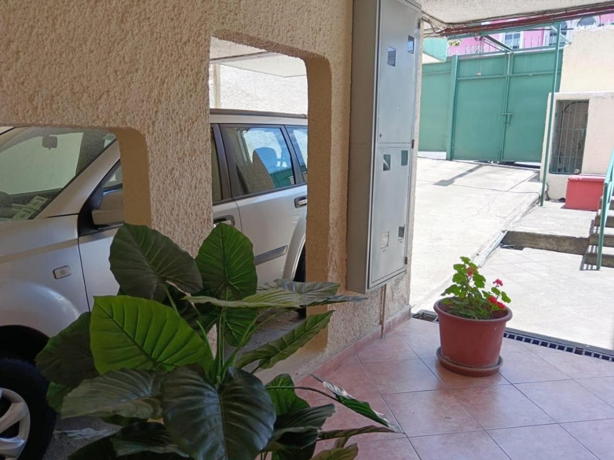 Oportunidad! Las Casas, Vendo Hermoso Dpto. Duplex Tipo Casa, Acogedor $87000, Bajo de Precio. Provincia de Pichincha — imagen 2