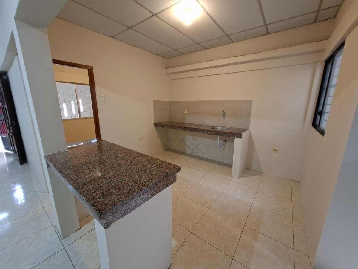 Casa de Venta en Manta Zona Norte La Pradera, Manabí — imagen 4