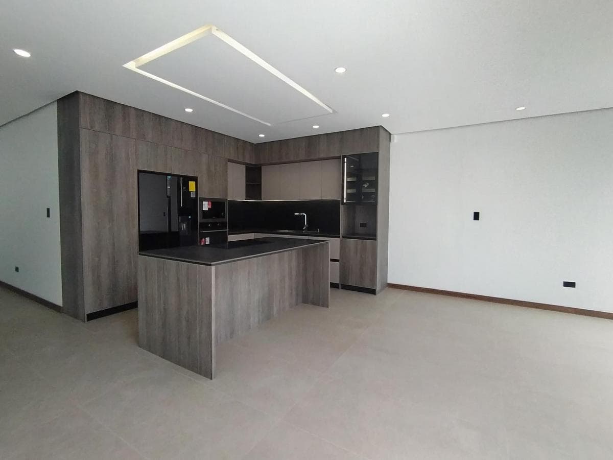 Venta de Casa 3d | Dormitorio en Planta Baja | La Primavera – Cumbayá — imagen 10