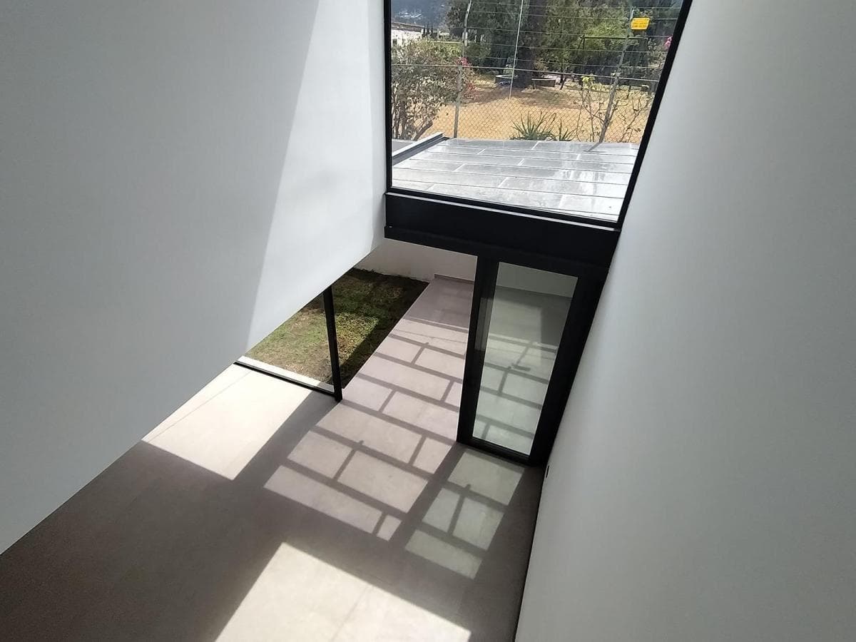 Venta de Casa 3d | Dormitorio en Planta Baja | La Primavera – Cumbayá — imagen 3