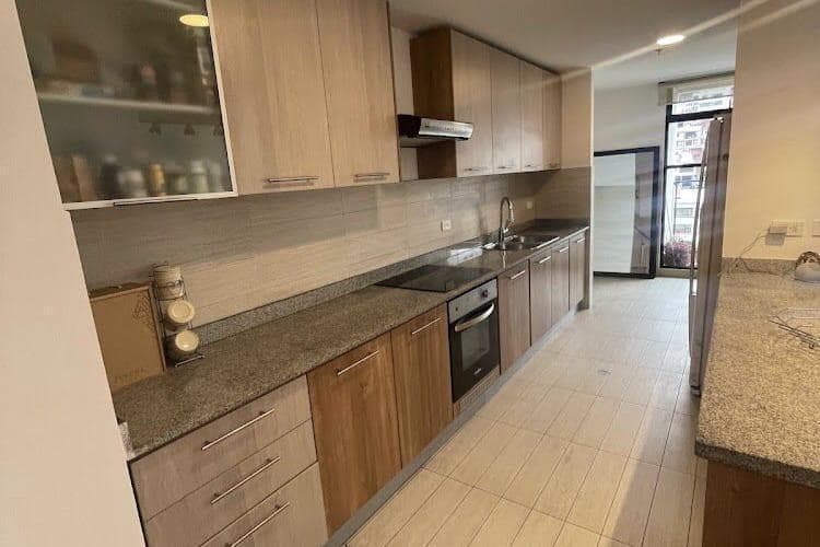 Departamento en Venta Sector de La Carolina con Vista Panóramica a La Ciudad — imagen 1