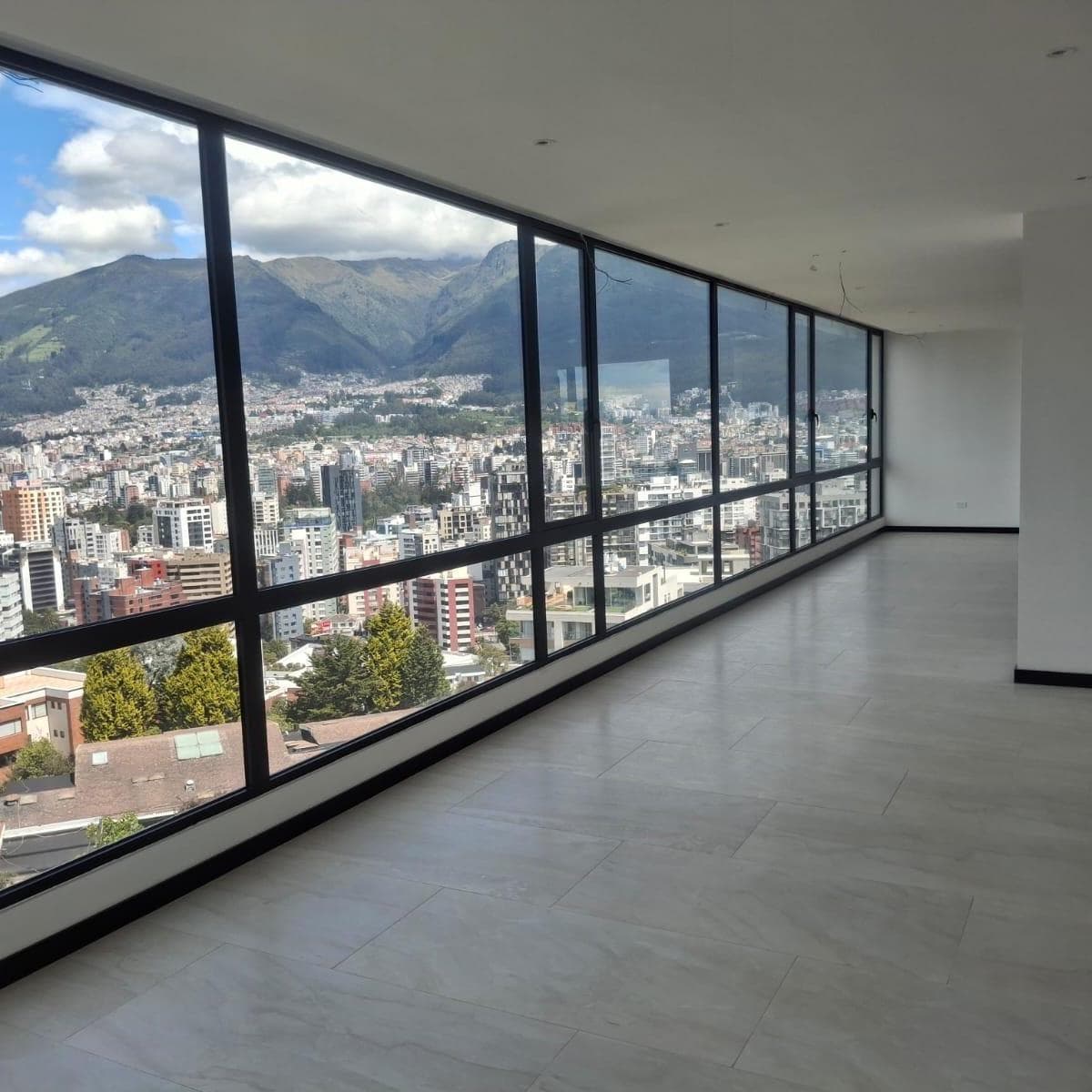 En Venta Departamento de 3 Dorm. Sector Bellavista — imagen 1