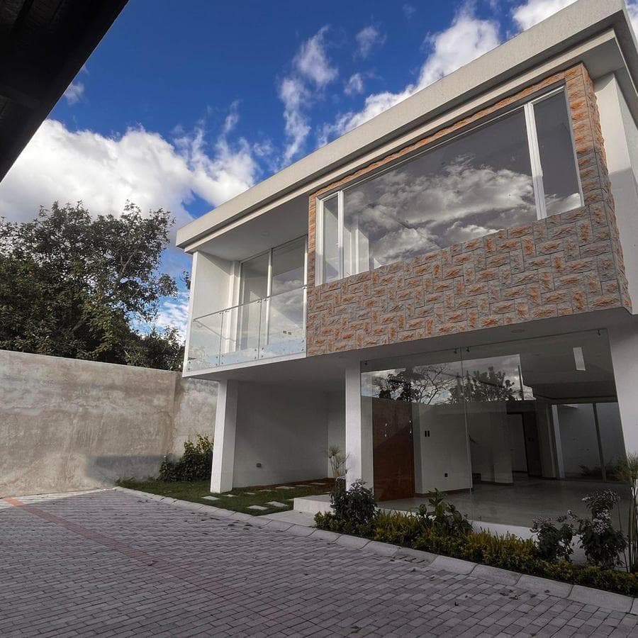 Venta Casa a Estrenar - Sector Tumbaco — imagen 7