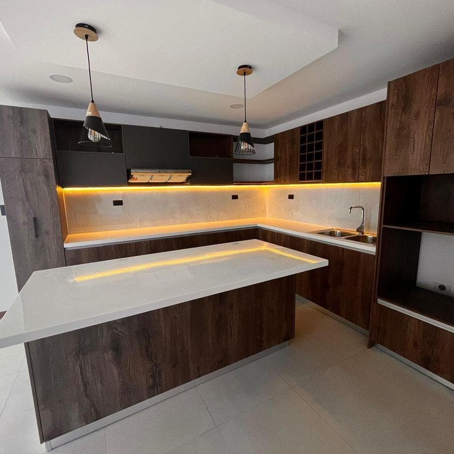 Venta Casa a Estrenar - Sector Tumbaco — imagen 2
