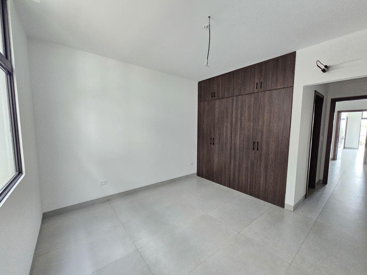 7618.urb. Riona - Samborondon Km3, Vendo Departamento de Estreno, 3 Dorm. $302.132. Guayas — imagen 9