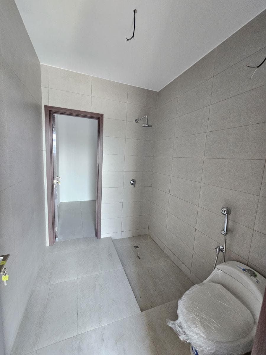 7618.urb. Riona - Samborondon Km3, Vendo Departamento de Estreno, 3 Dorm. $302.132. Guayas — imagen 5