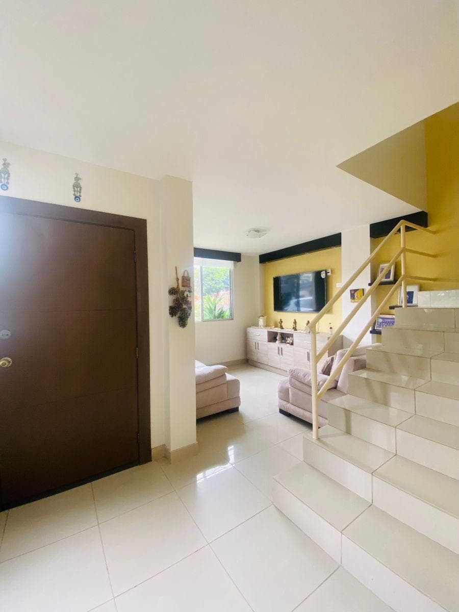 Vendo Linda Casa en Castilla, Guayas — imagen 3