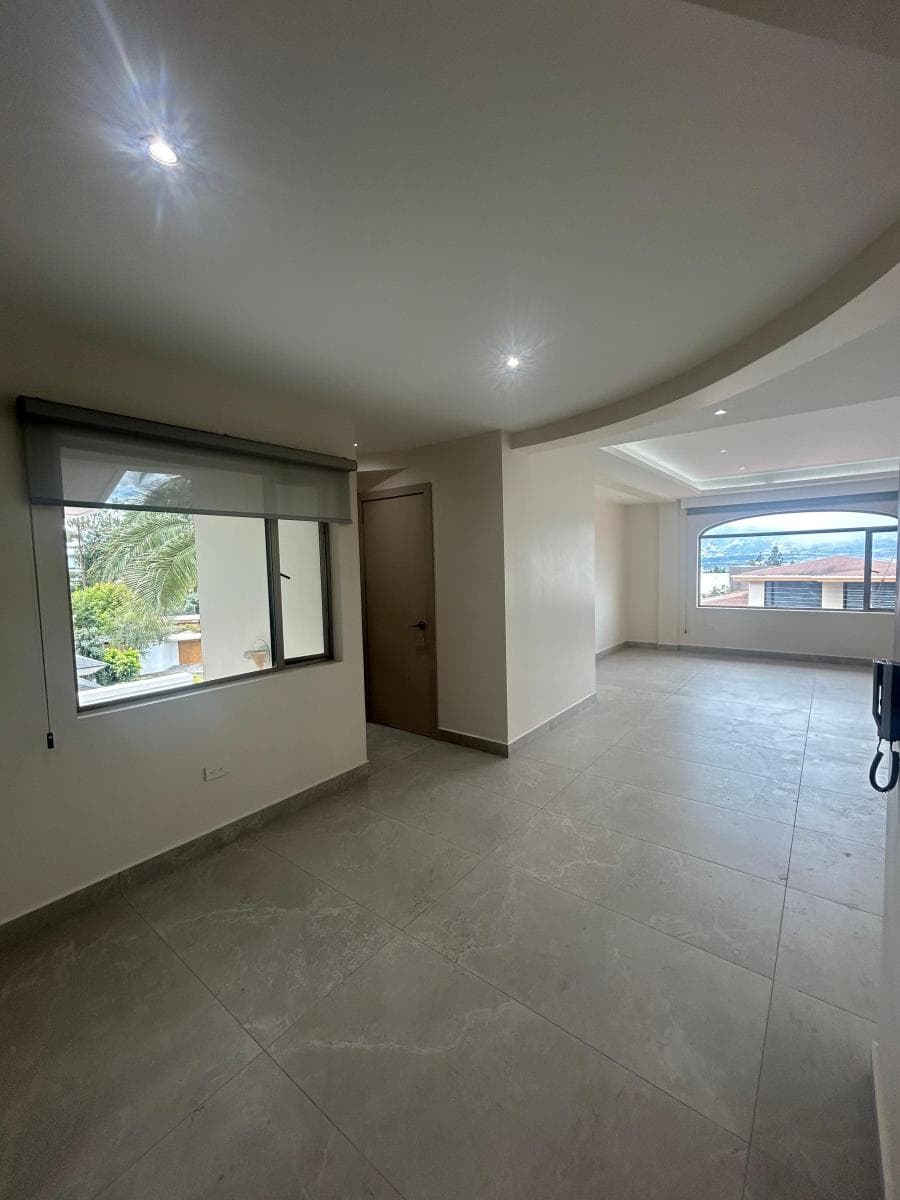 Departamento por Estrenar Dentro de La Urbanización San Isidro — imagen 9
