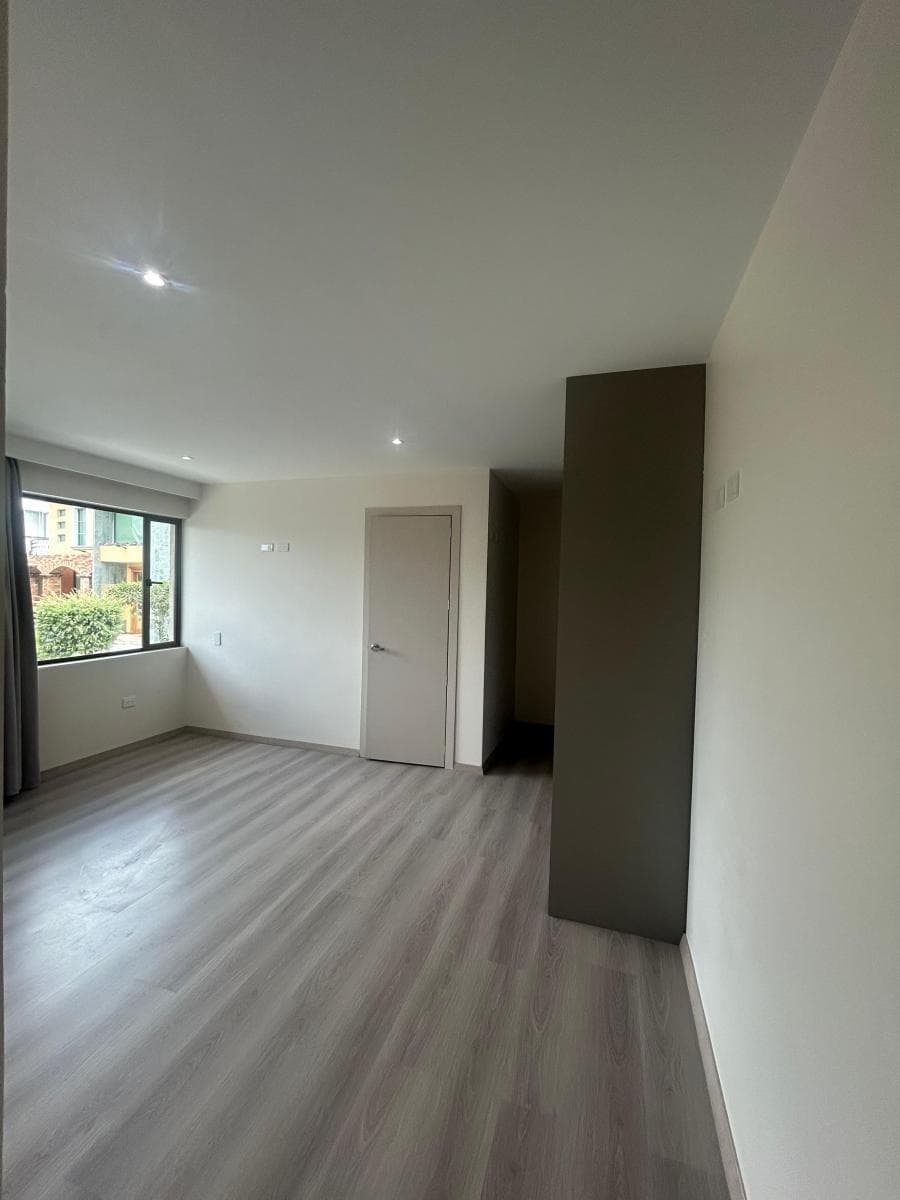 Departamento por Estrenar Dentro de La Urbanización San Isidro — imagen 3