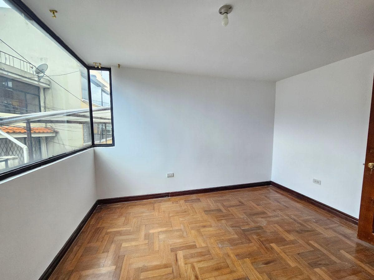 Casa de 111 m² con 5 Dorm. en Venta en El Sur de Quito — imagen 5